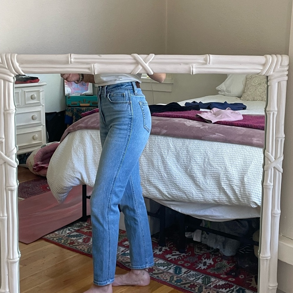 Hollister jeans size 24 perfect condition!